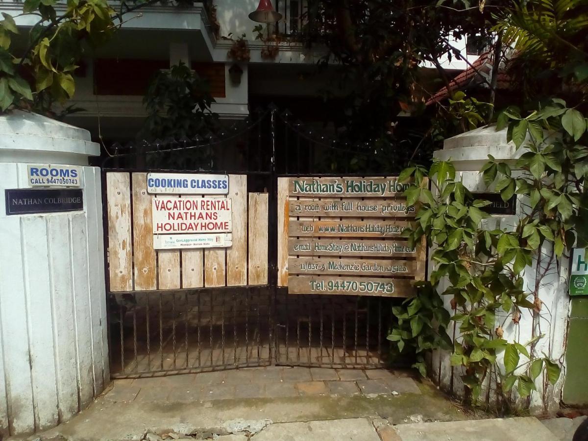 Nathans Holiday Home Kochi Esterno foto